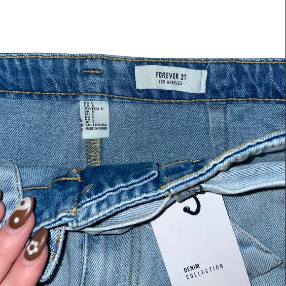 Forever 21 denim skirt size L - Picture 3 of 3